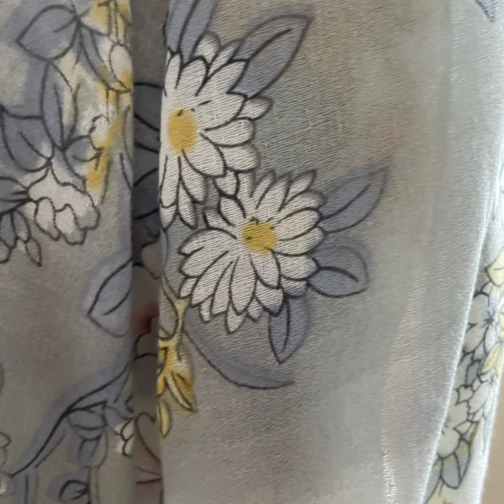 Dress Barn Floral Scarf in blue and Yellow new - Picture 4 of 8